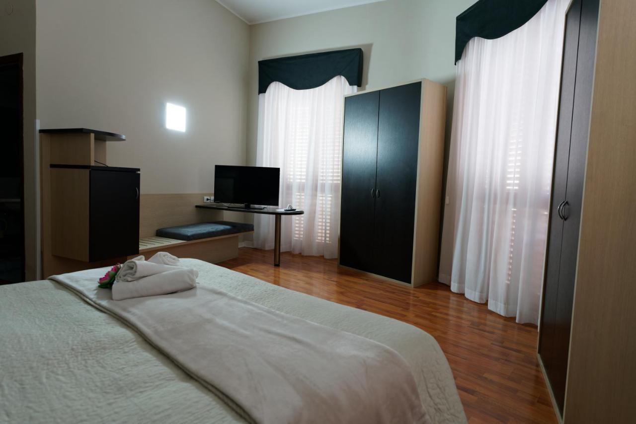 Hotel Sant'Elia Мессина Экстерьер фото