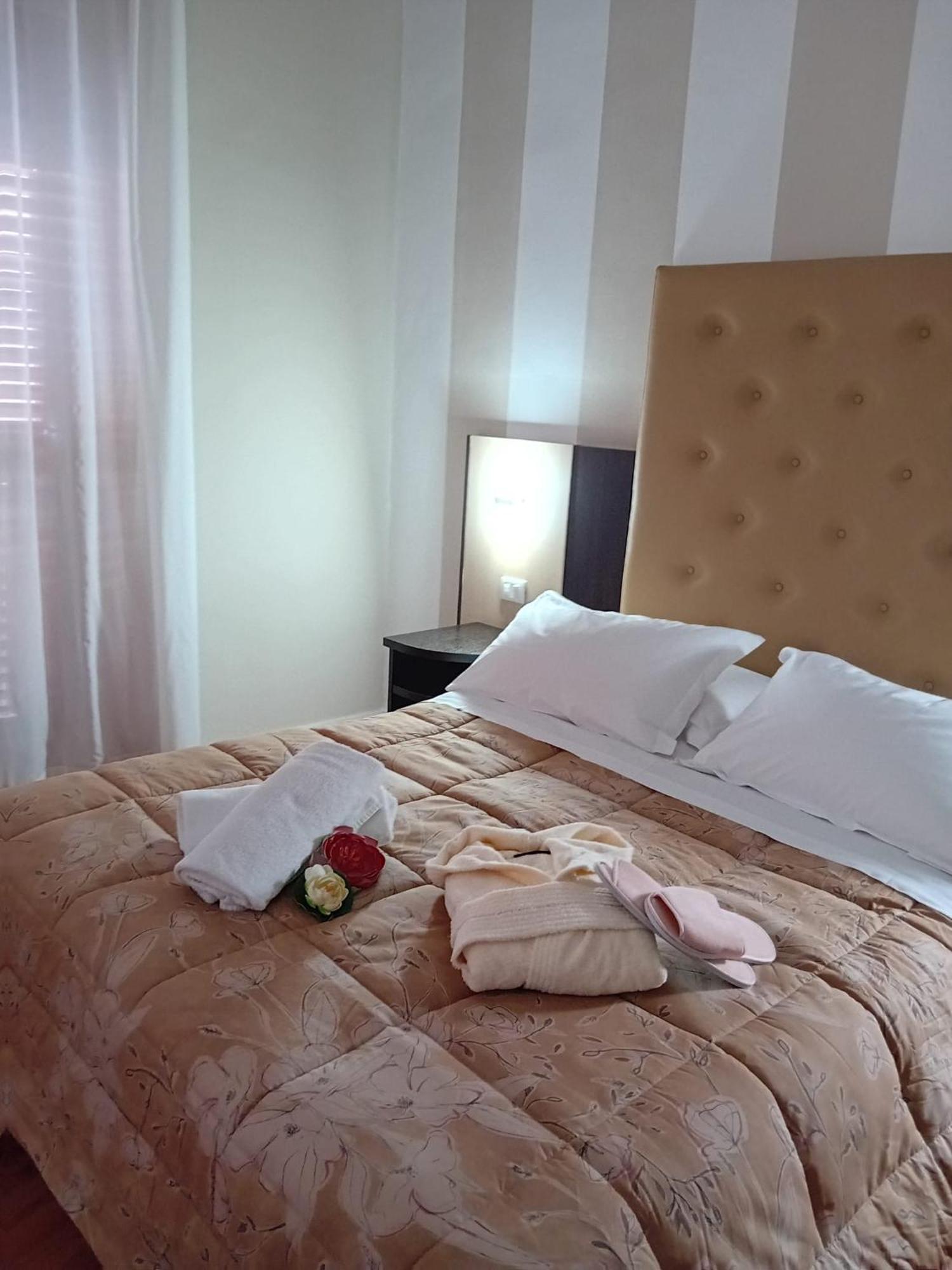 Hotel Sant'Elia Мессина Экстерьер фото