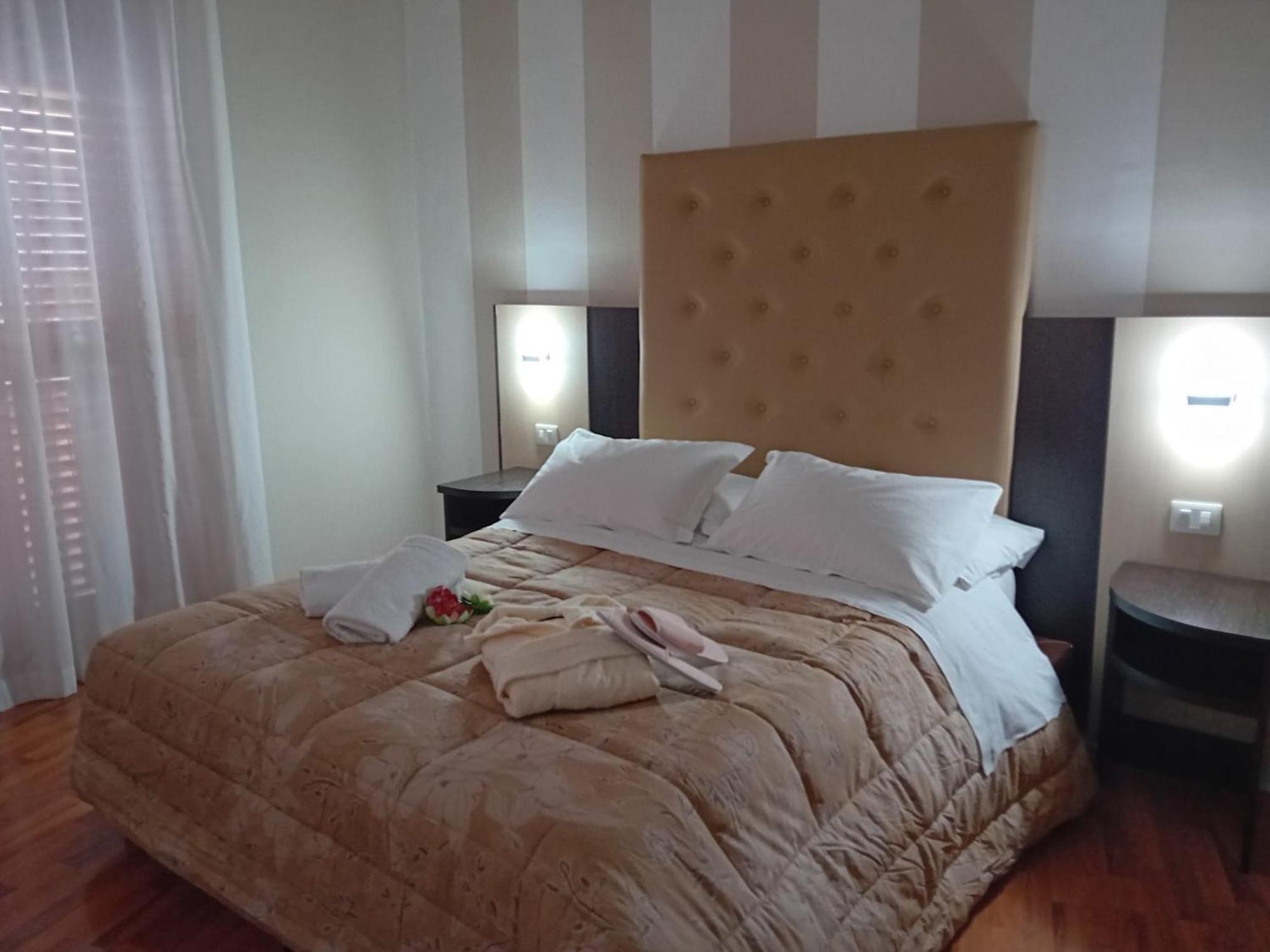 Hotel Sant'Elia Мессина Экстерьер фото